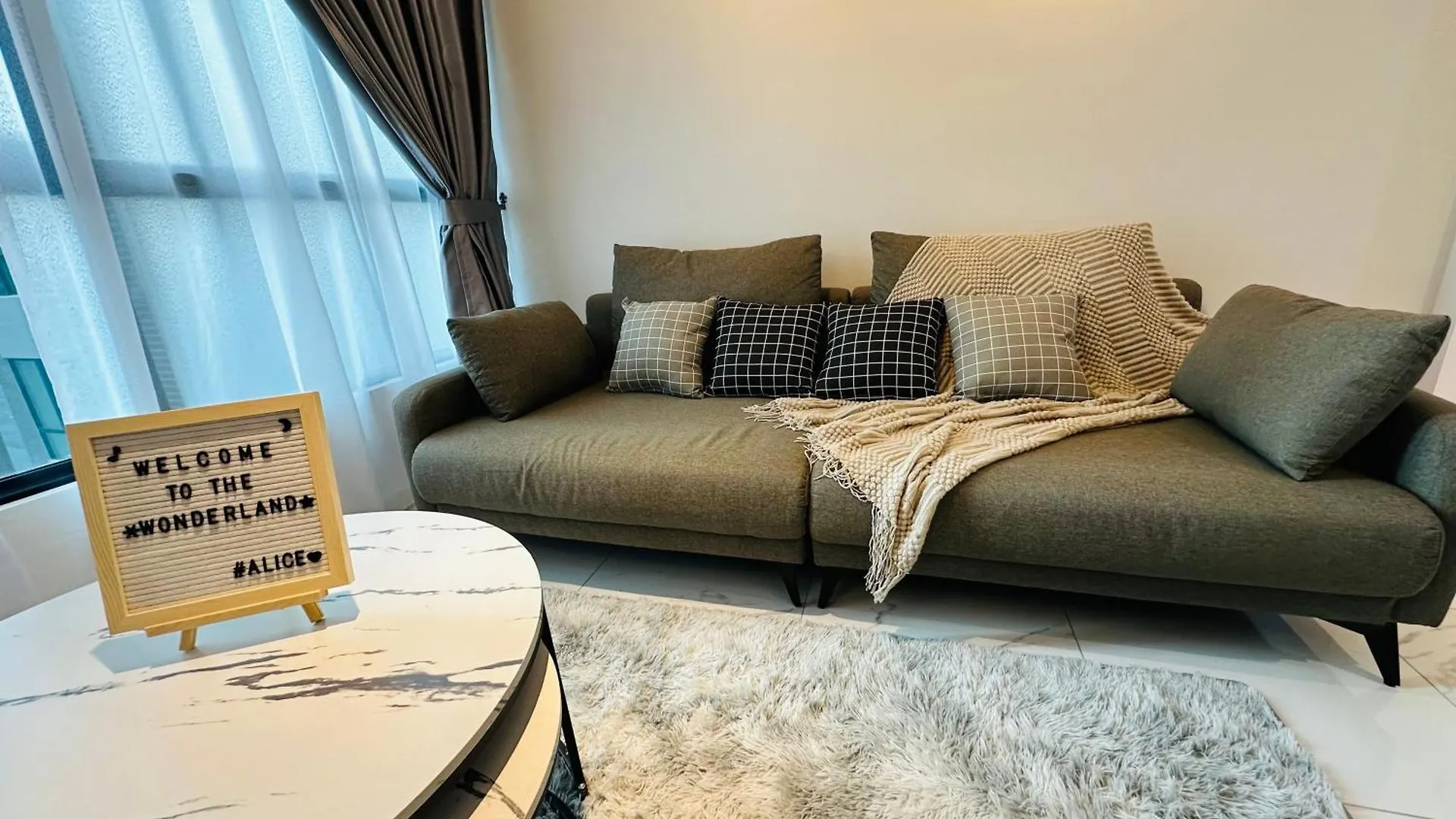 Kl Pantai Bangsar South 3Br 6-11 Pax Next To Npe Apartment Kuala Lumpur 0*,  Malaysia